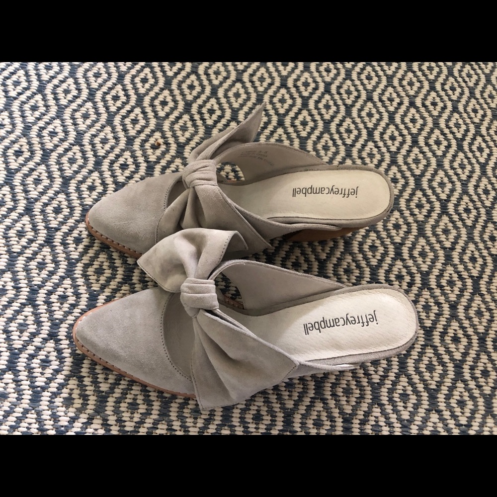 Jeffrey Campbell closed toed heels with bow